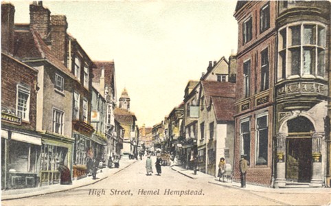 Title: High Street, Hemel Hempstead - Publisher: H. W. Flatt, Boxmoor, The Art Series - Date: back suggests 1903