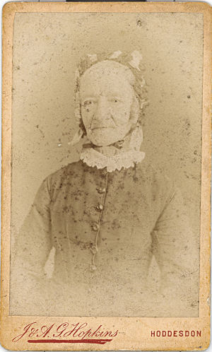 CDV of elderly lady by J & A G Hopkins of Hoddesdon