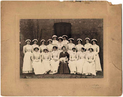 Nurses at Hill End Hospita, St Albans, 1904