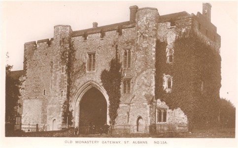 Title: Old Monastery Gateway, St Albans - Publisher: "The Kingsbury Series"  No 15A [Identical picture, title and reference number published by Lilywhite]