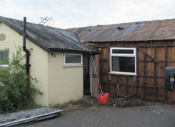 Dismantling WW1 Army Hut at Tring