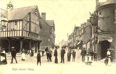 tring-high-policeman-people