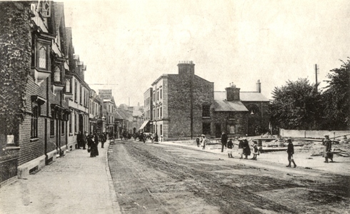 tring-high-st-looking-west